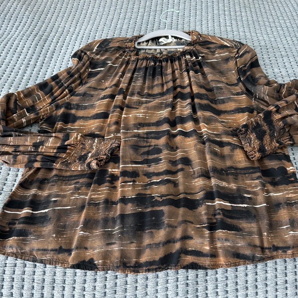 Cloth & Stone Top